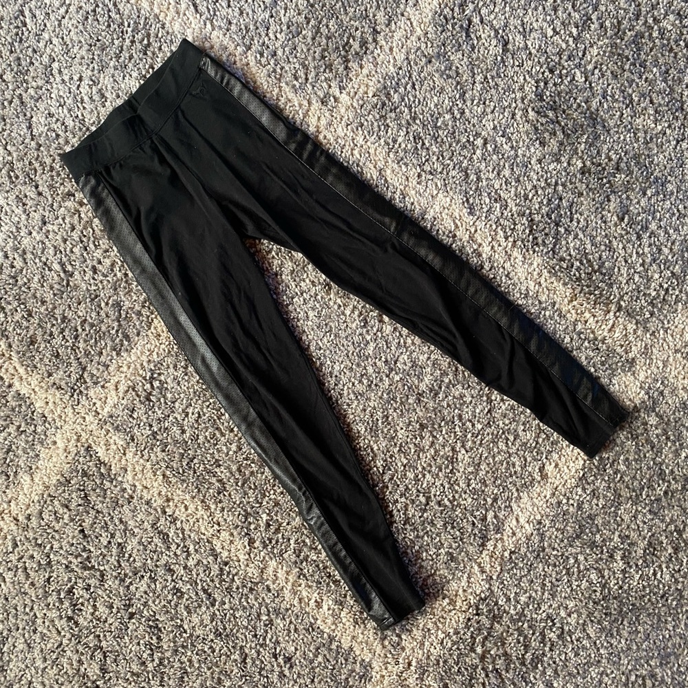 VS Pink Cotton/Faux Leather Legging